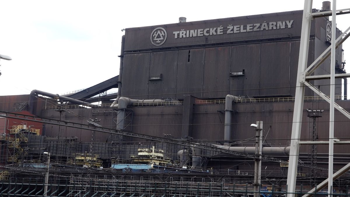 Třinecké železárny odmítají tvrzení, že se v průmyslu šíří nákaza
